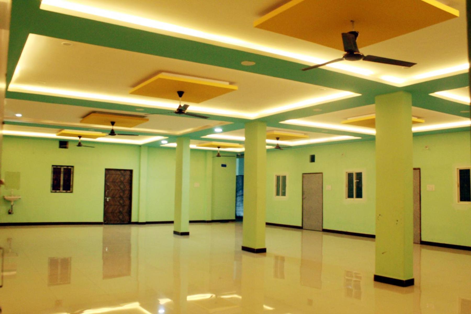 Utsav Lodge And Mangal Bhavan Pipariā Eksteriør billede