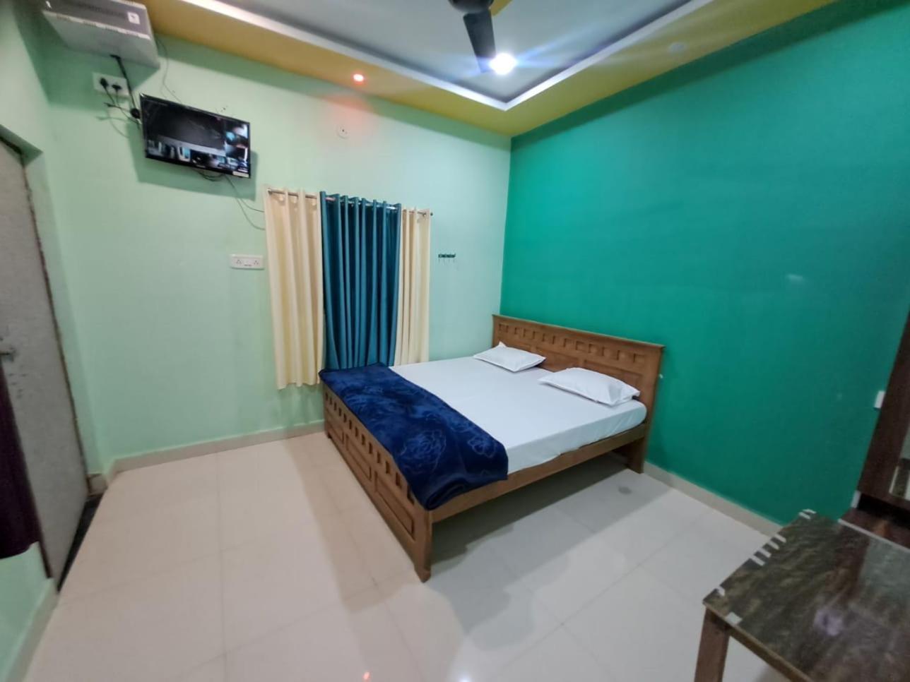 Utsav Lodge And Mangal Bhavan Pipariā Eksteriør billede